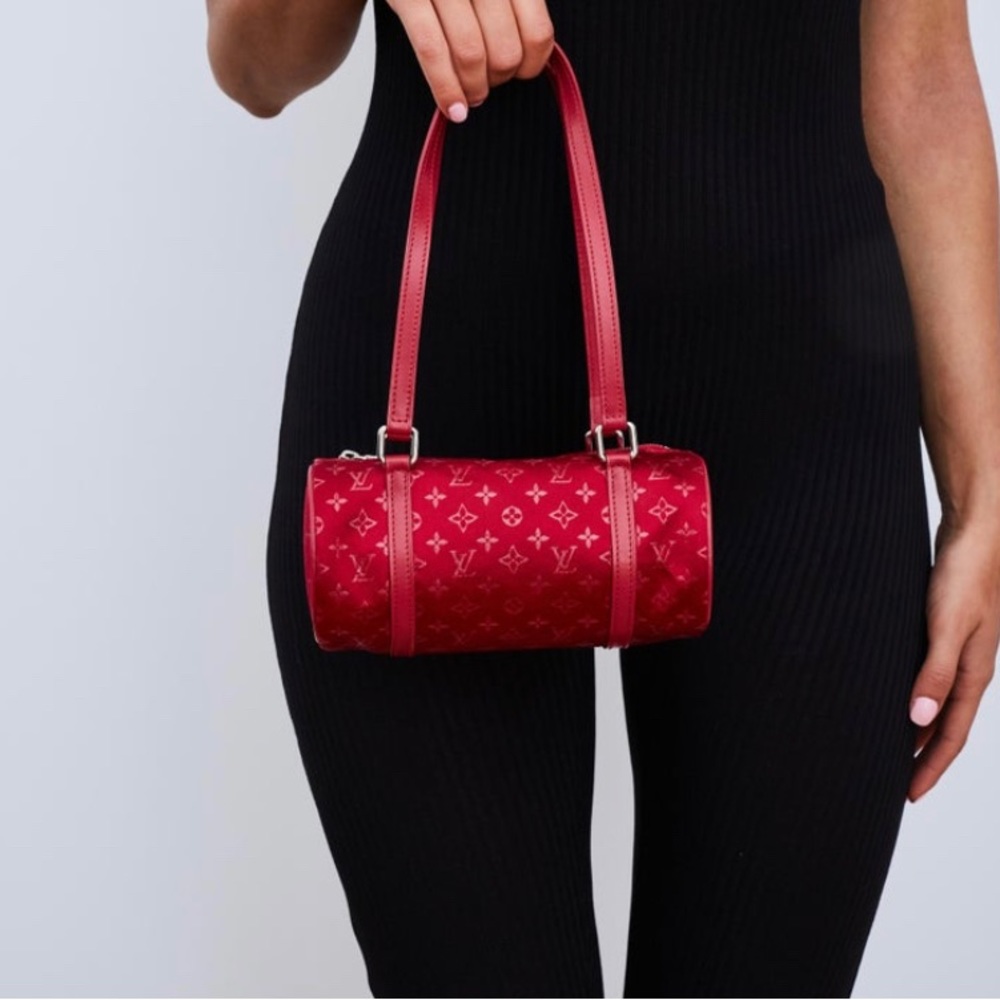 Louis Vuitton Red Satin Mono Papillon Bag - Picture 4 of 14